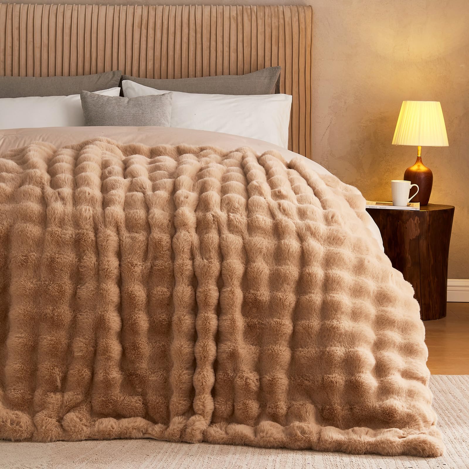 Lotus Karen Queen Size Faux Fur Blanket for Bed - Thick Fluffy Cozy Blanket, 90x90 Inches OEKO-TEX STANDARD 100
Lotus Ka